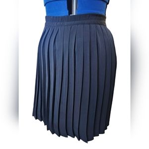 Black Pleated Skirt GAP size Medium (fits like a Large-XL)